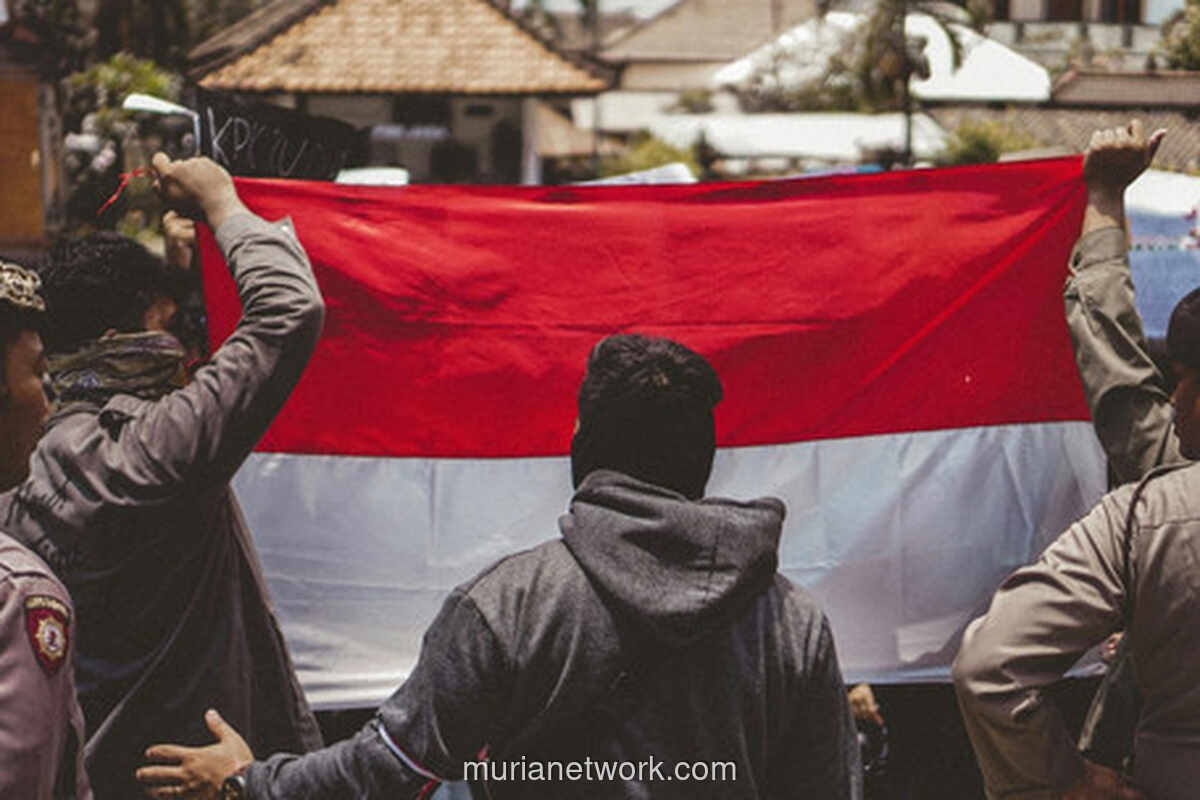 Suara Kekecewaan 2025: Ketika KaburAjaDulu Menjadi Pilihan Rasional