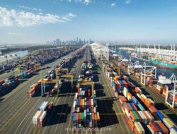 Surplus Perdagangan Indonesia Terus Mengalir, Tapi Sinyal Merah dari Migas dan China Mengintai