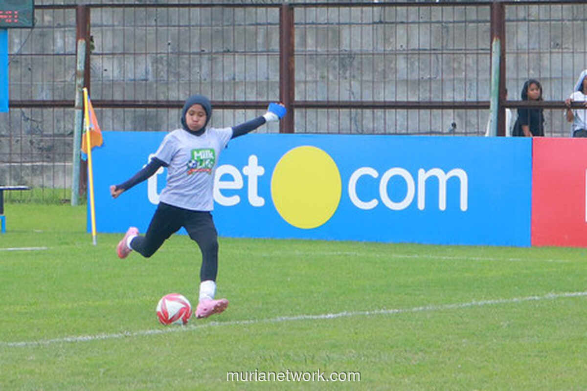 Dari Lintasan Balap ke Lapangan Hijau: Nadia, Bocah 12 Tahun yang Jadi Mesin Gol