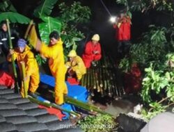 Tanggul Kali Angke Bobol, Ratusan Rumah di Tangerang Terendam 60 Cm