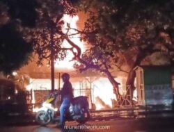 Kobaran Api Hanguskan Dua Rumah Warga di Kawasan Pabrik Gula Asembagus