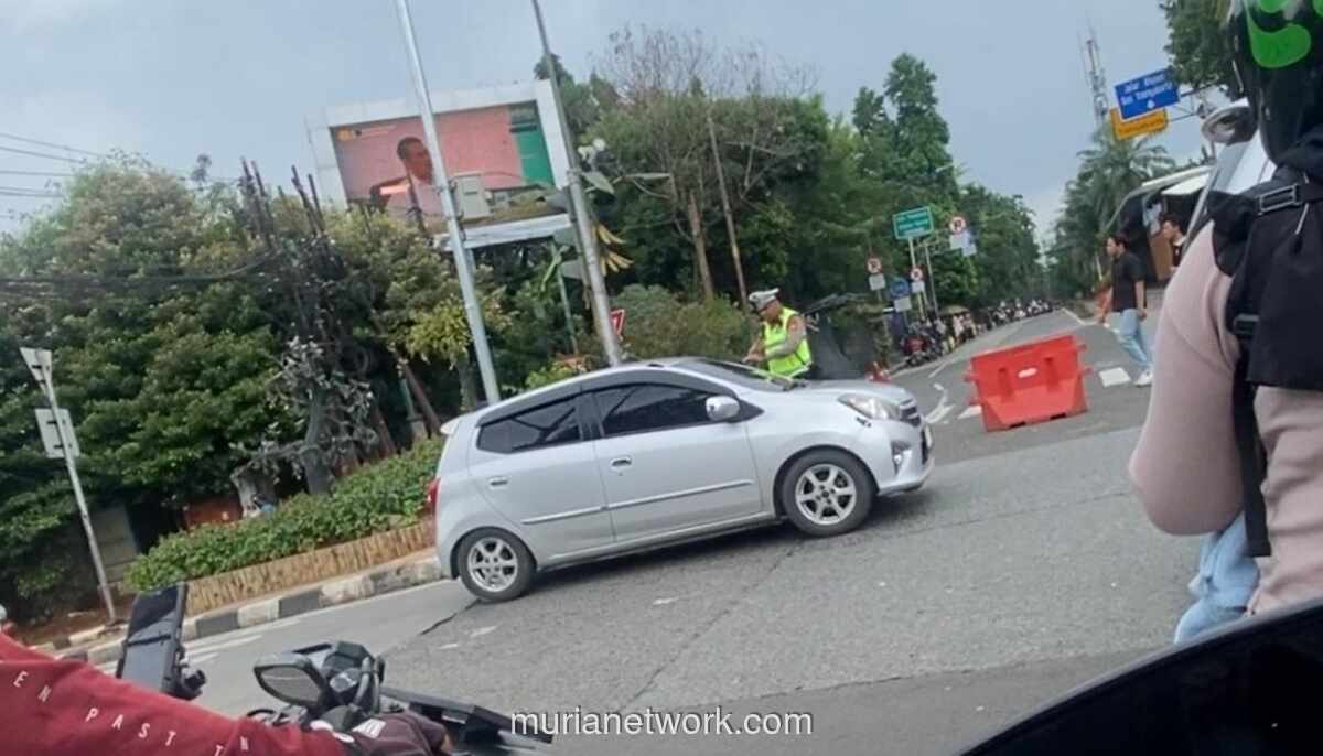 Macet Parah Ragunan, Jalan Utama Ditutup Saat Libur Tahun Baru