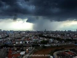 Jakarta Siaga, 22 Ruas Jalan Terendam Banjir Hingga 90 Sentimeter