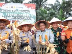 Swashbenda Jagung Riau: Polisi Panen 100 Ton di Tengah Hamparan Menguning
