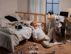 Menimbun Barang Bukan Cuma Soal Malas, Ini Akar Psikologis dan Pandangan Islam