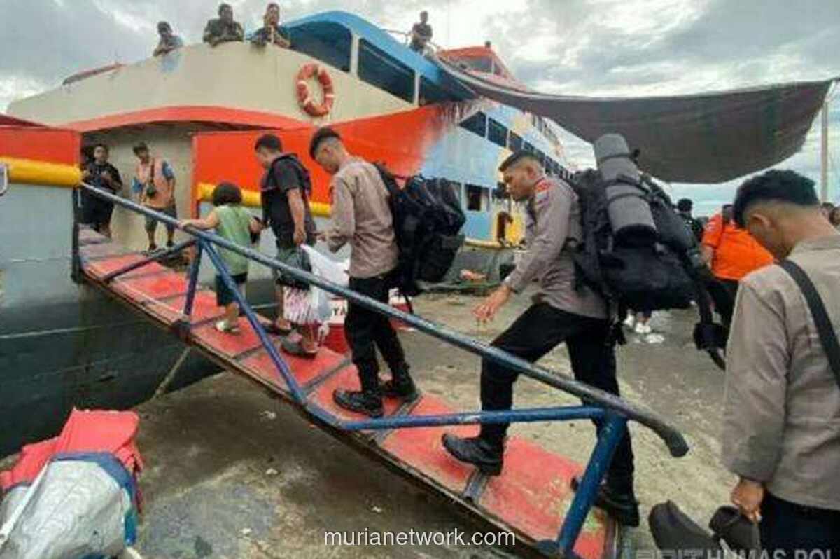 Polda Sulut Kerahkan Ratusan Personel Tangani Duka Banjir Bandang Sitaro