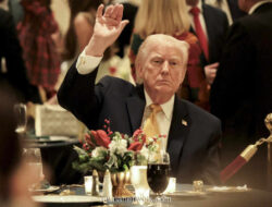 Trump Buka Keran Minyak Venezuela, Harga Minyak Global Anjlok