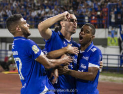 Berguinho Pecah Kebuntuan, Persib Rebut Puncak Klasemen Usai Atasi PSBS