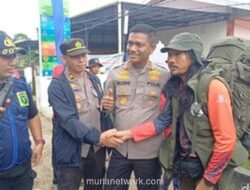 Tim SAR Spesialis Tebing Turun Tangan di Medan Curam Pencarian Korban ATR 42-500
