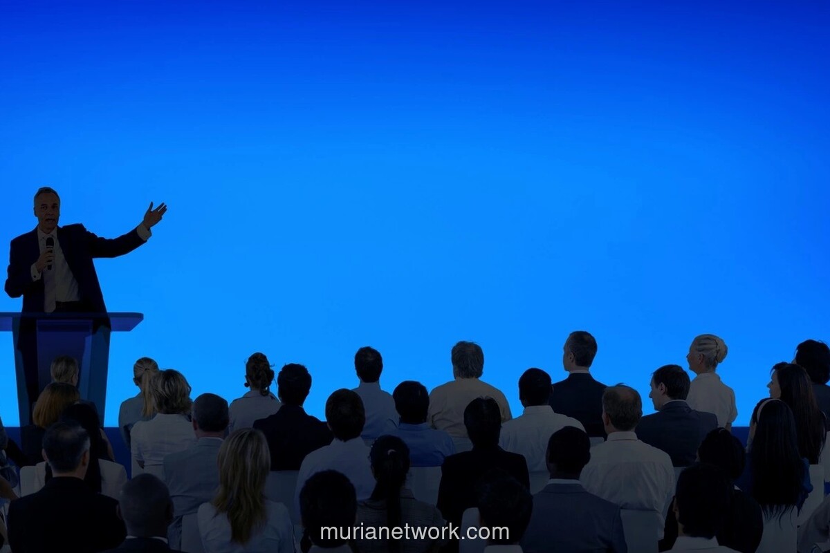 Demokrasi di Era Kebisingan: Ketika Politik Indonesia Hanya Jadi Tontonan