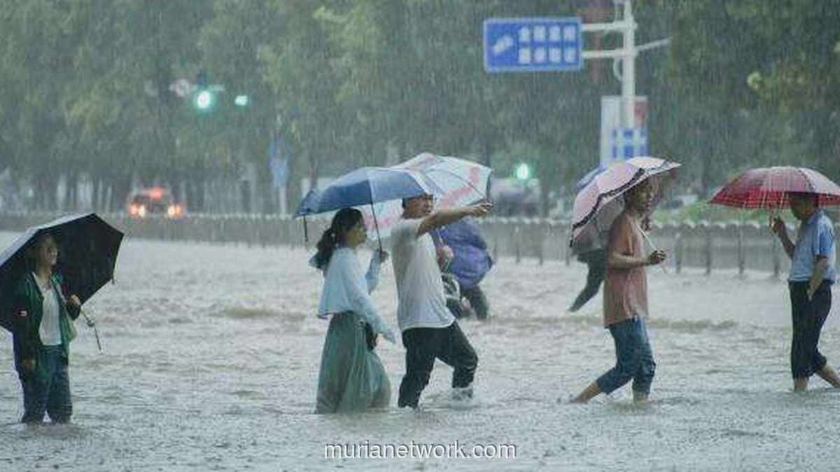Pramono Anung Perpanjang WFH dan Sekolah Daring hingga Awal Februari