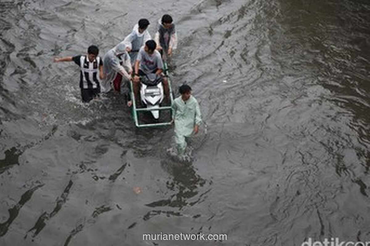 Ibu Kota Tergenang, BMKG Ungkap Penyebab Hujan Lebat Berkepanjangan