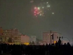 Kembang Api dan Teriakan untuk Pahlavi Warnai Malam Teheran yang Masih Bergejolak