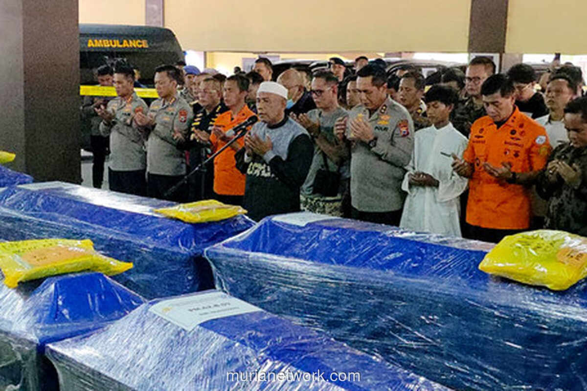 Jenazah Terakhir Korban ATR 42-500 Diserahkan, Keluarga Berduka di Makassar