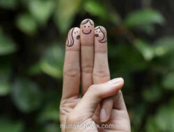 Poligami dan Ilusi Kesalehan: Ketika Agama Jadi Tameng Kekuasaan