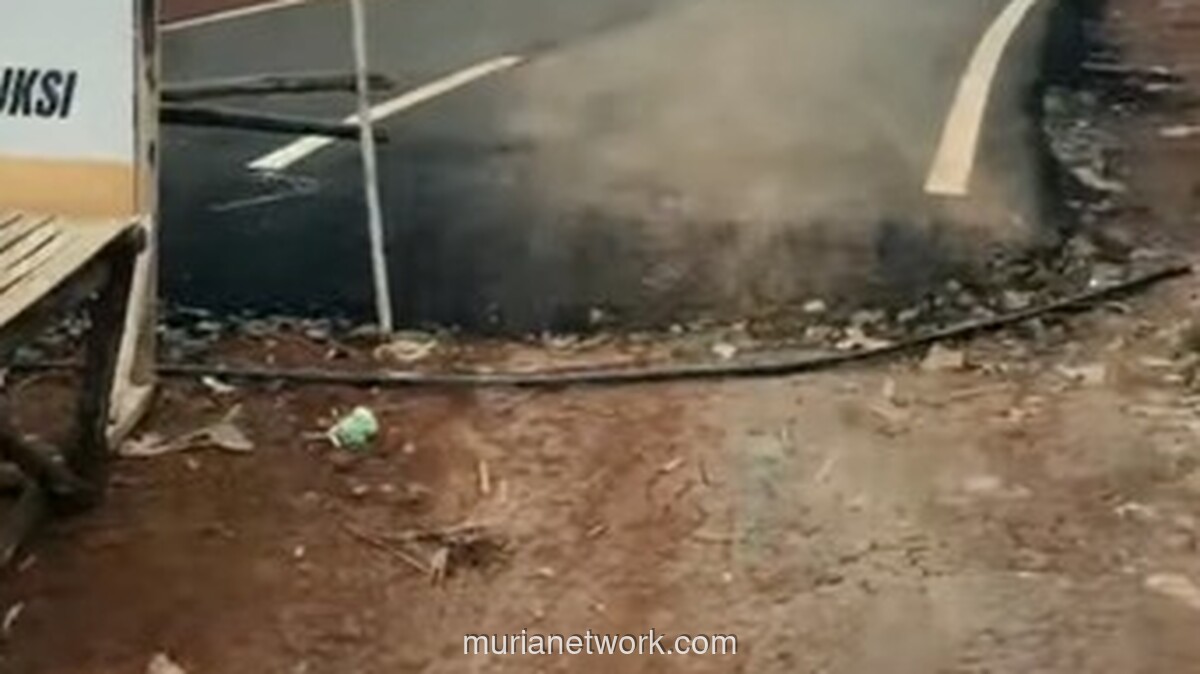 Dua Wajah Jalan Perbatasan: Aspal Mulus di Bogor, Tanah Merah di Lebak