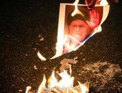 Iran di Persimpangan: Protes, Nuklir, dan Ancaman Perang yang Menggantung