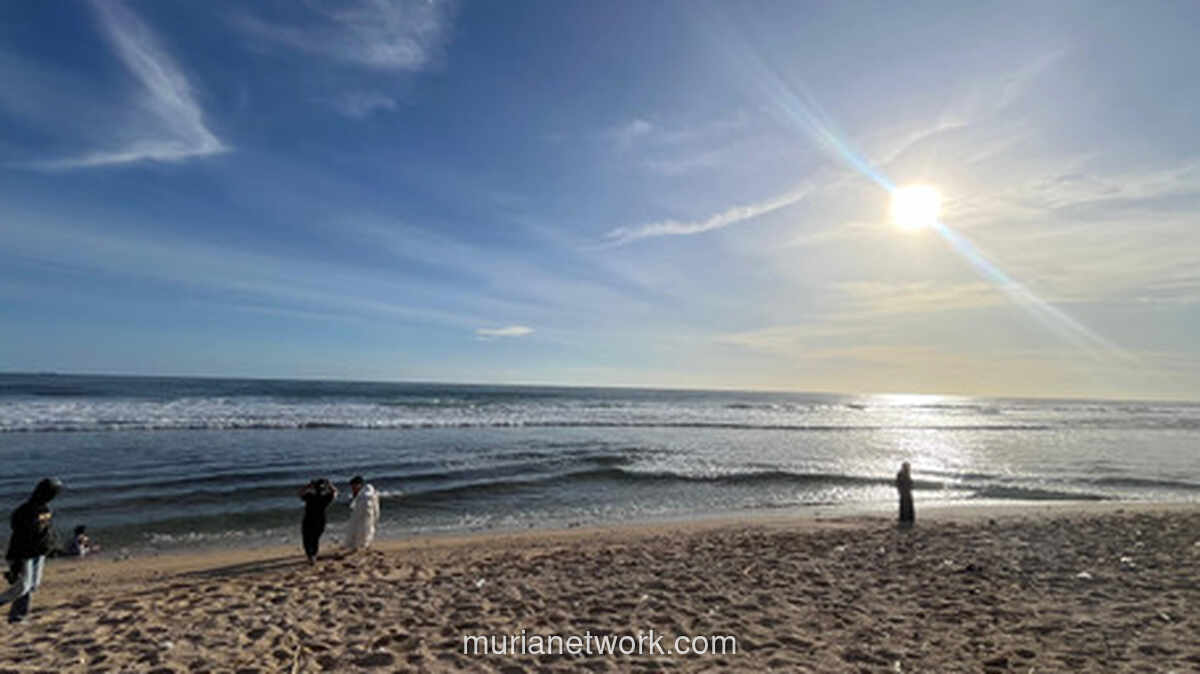 Mengapa Otak Kita Merindukan Debur Ombak Saat Stres?