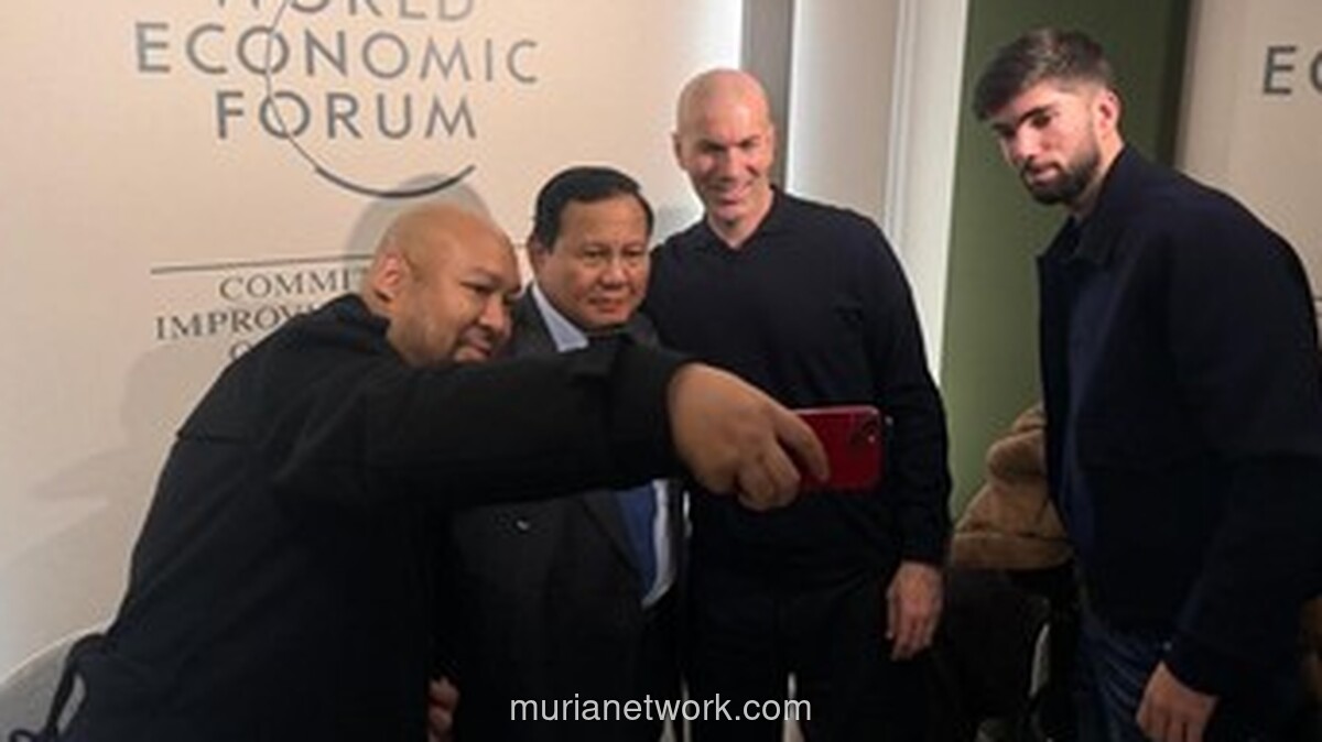 Prabowo Curi Waktu di Davos, Minta Saran Zidane untuk Sepak Bola Indonesia
