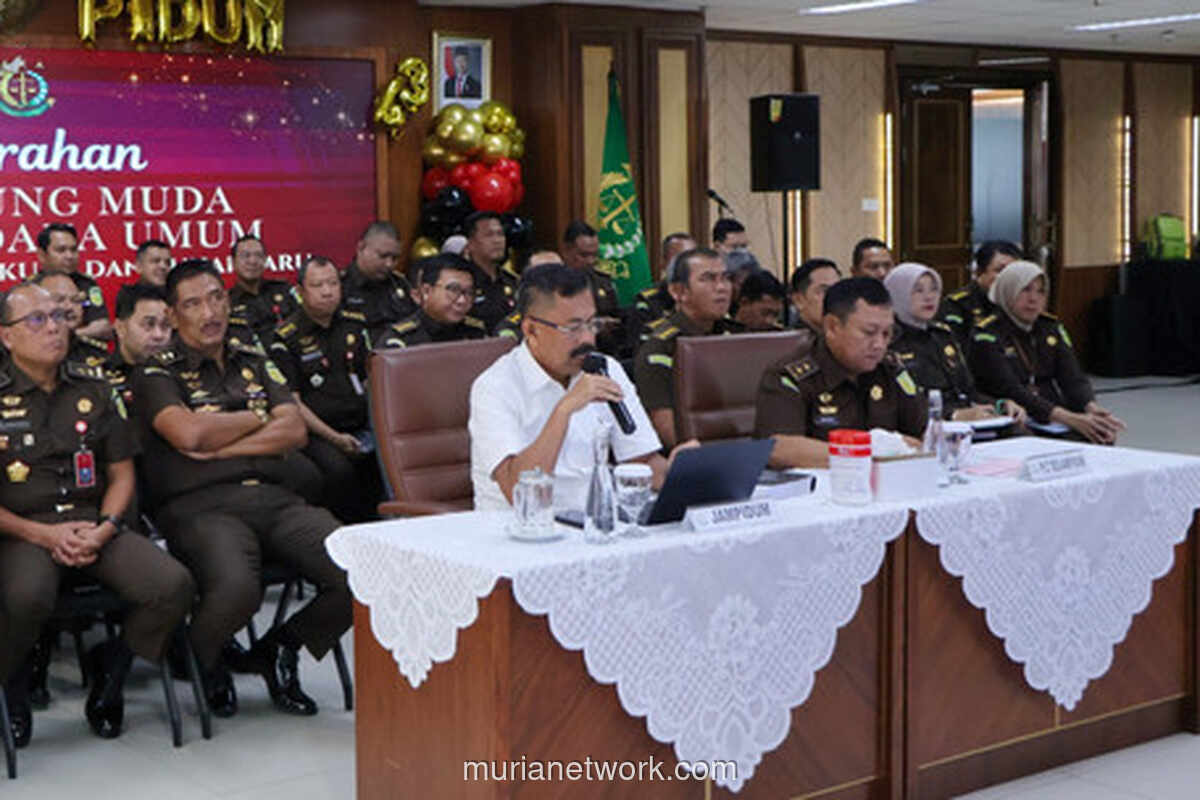 Jaksa Agung Muda Tindak Pidana Umum Asep Nana Mulyana mengingatkan seluruh jajaran jaksa untuk mengutamakan asas lex favor reo dalam penanganan perkara di era KUHP dan KUHAP baru.