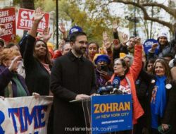 Di Bawah Balai Kota, Sejarah Baru New York Dimulai