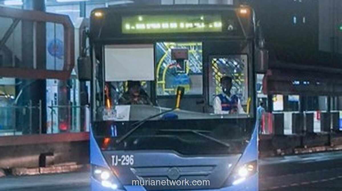 Aksi Tak Senonoh di Bus Transjakarta Berakhir di Kantor Polisi