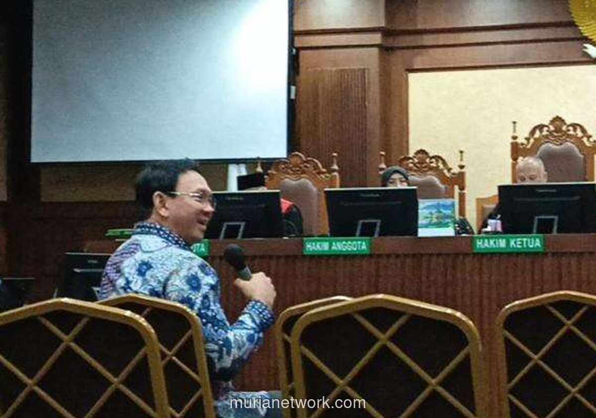 Ahok Tantang Jaksa: Periksa Presiden, Kenapa Orang Terbaik Dicopot?