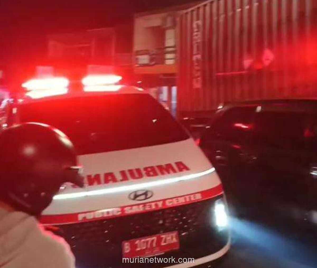 Truk Kontener Lindas Korban Jiwa, Lalu Lintas Simpangan Depok Lumpuh Total