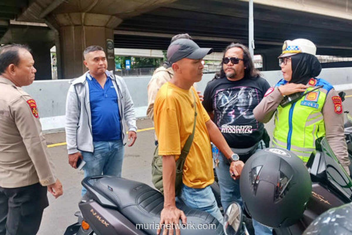 Enam Pak Ogah di Exit Tol Rawa Buaya Akhirnya Dibekuk