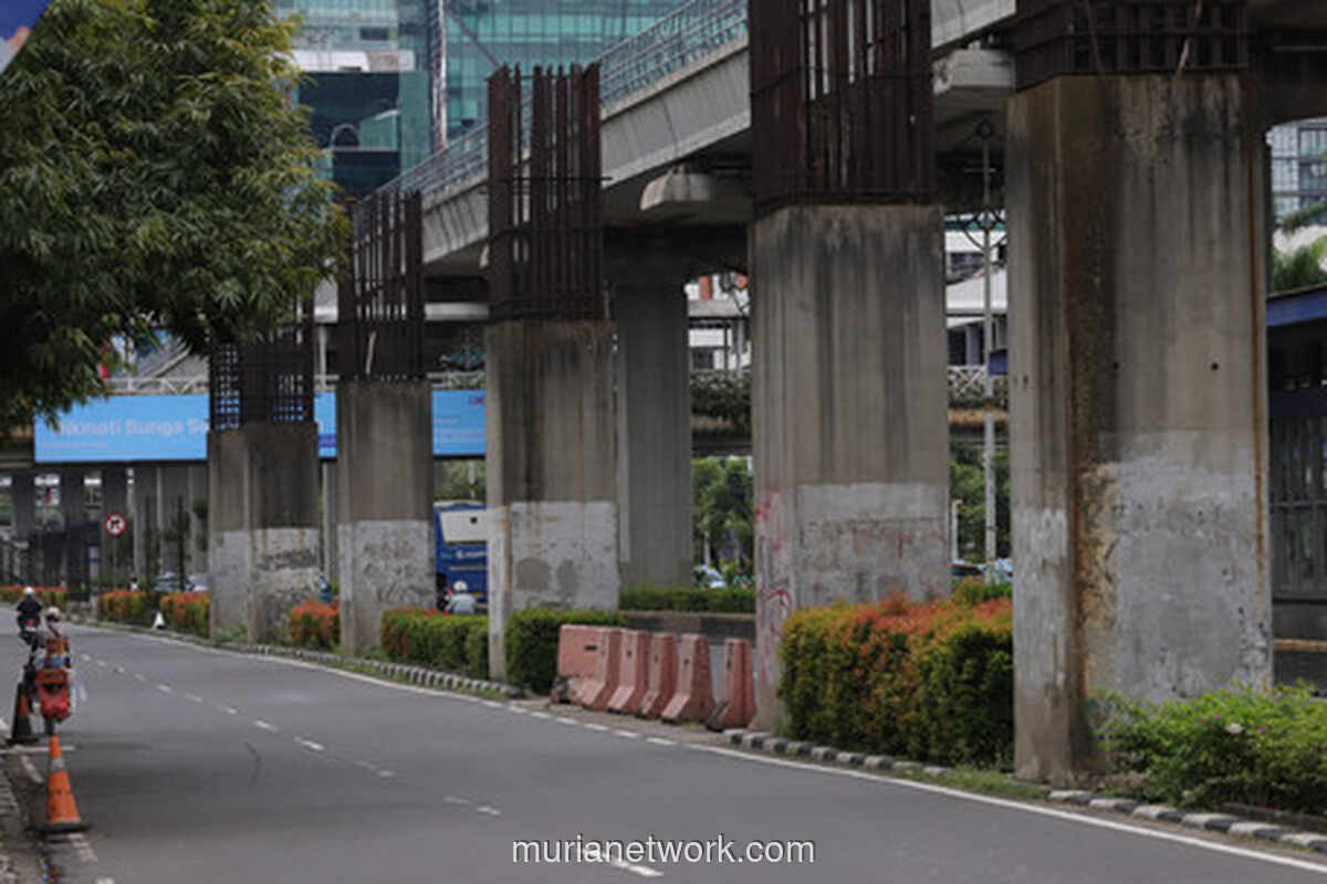 Tiang Monorel Rasuna Said Akhirnya Dibongkar, Warga: Sudah Lama Jadi Ancaman