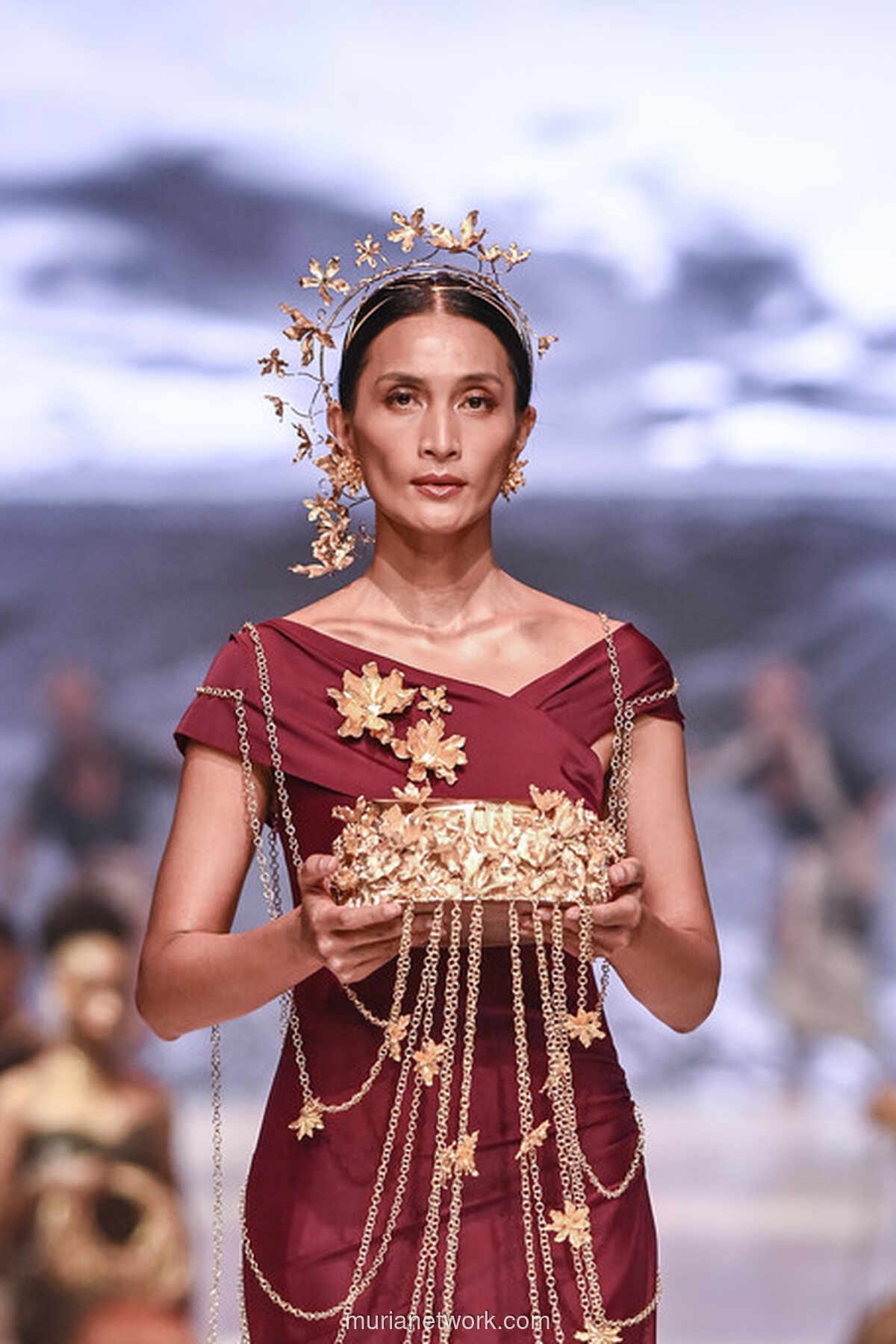 Aksesori 2026: Dari Emas Tulola hingga Drama Saint Laurent