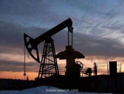 Harga Minyak Terjun Lesu, Ancaman Surplus 2026 dan Drama Venezuela Jadi Beban