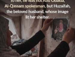 Selebaran Uang untuk Suamiku, Potret Keteguhan di Dinding yang Sunyi