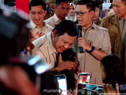 Prabowo Sambut Tahun Baru di Tengah Pengungsi Batang Toru