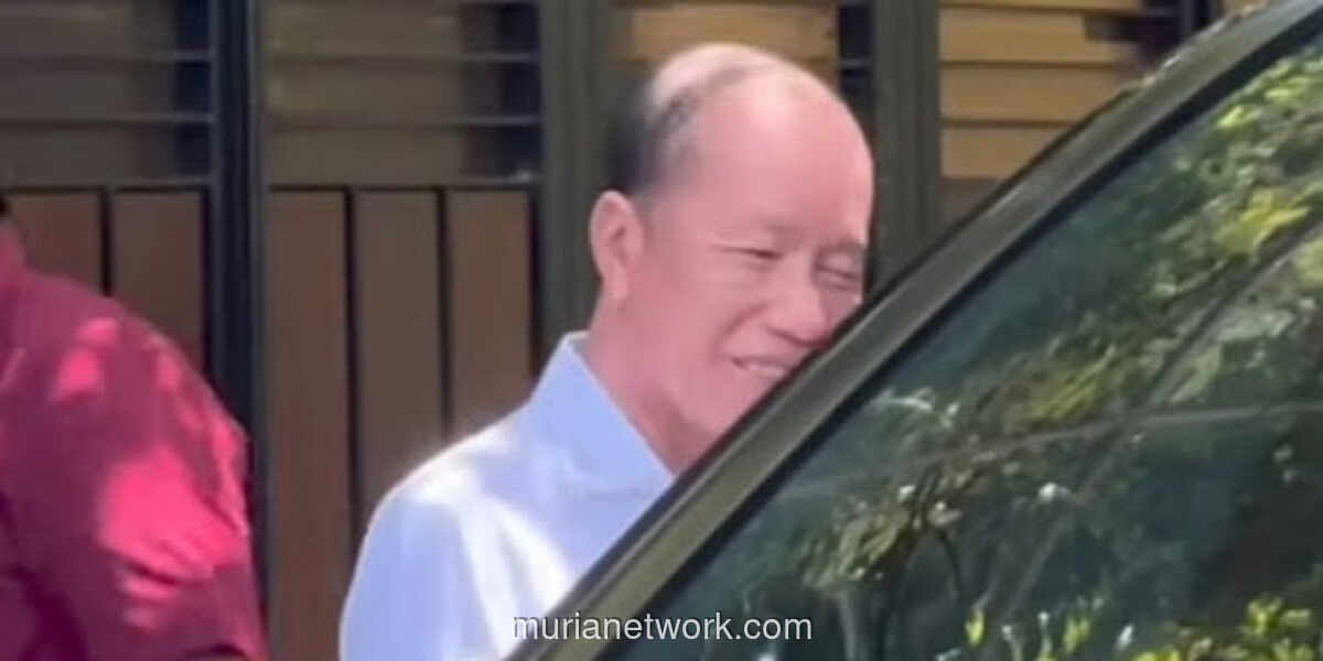 Pertemuan Rahasia di Solo: Eggi-Damai Diam-diam Bertemu Jokowi