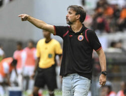 Duel Puncak Klasemen: Persib vs Persija Perebutkan Gelar Juara Paruh Musim