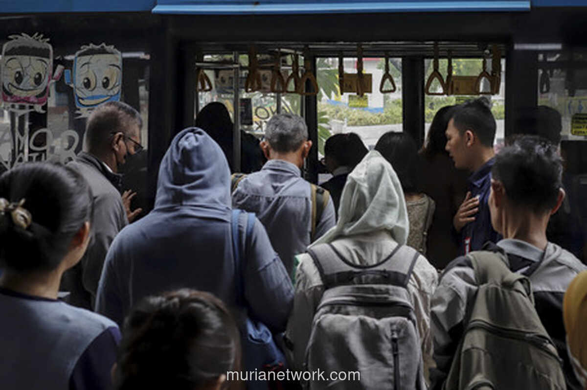 Transjakarta, MRT, dan LRC Catat Rekor 461 Juta Penumpang di 2025