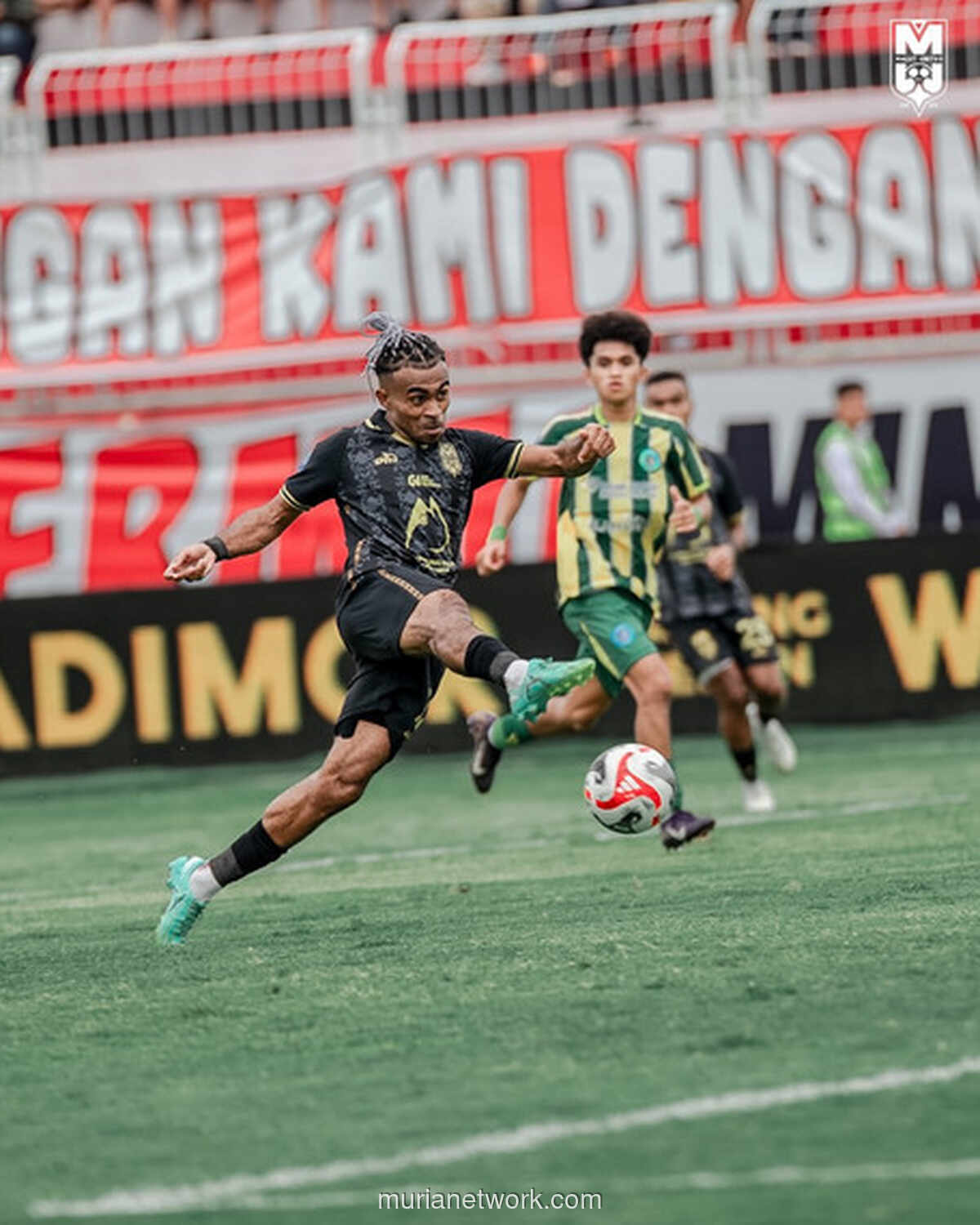 Gelora Kie Raha Bergemuruh, Malut United Hajar PSBS Biak 6-2