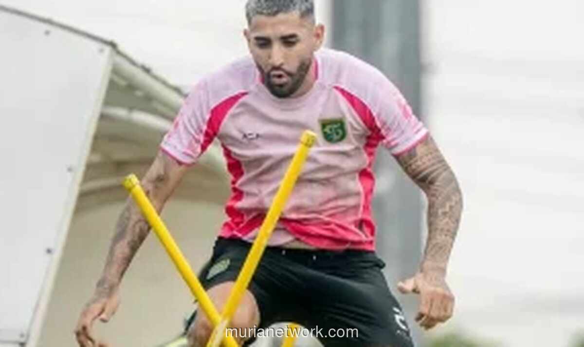 Persebaya Ganti Formasi, Trio Baru Siap Guncang Lini Depan