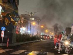 Iran Bergolak: Protes Ekonomi Meluas, Khamenei Beda Sikap dengan Presiden