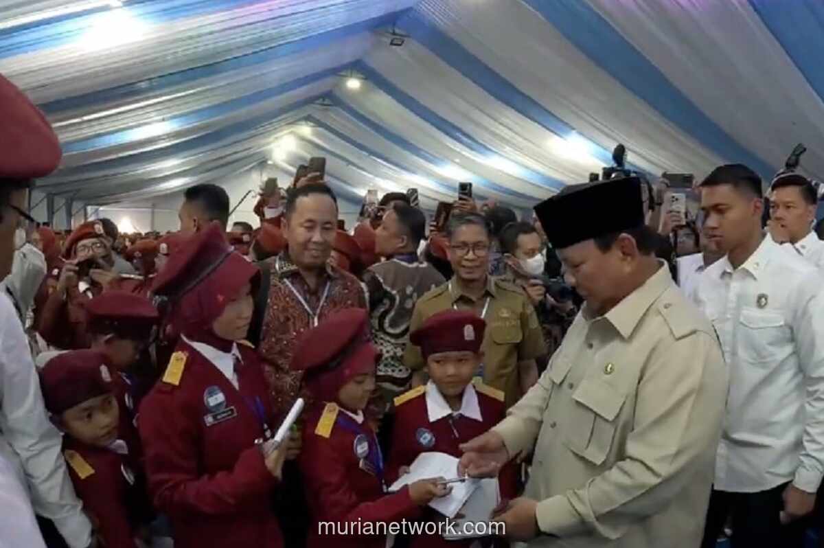 Surat Harapan Nusyifa untuk Prabowo di Tengah Peresmian Sekolah Rakyat