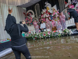 Pernikahan di Tengah Banjir, Sukacita Tak Tergenang Air
