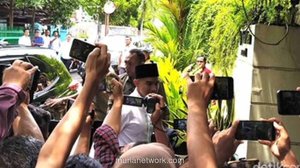 Kaesang dan Tiga Pimpinan PSI Minta Wejangan ke Jokowi di Solo