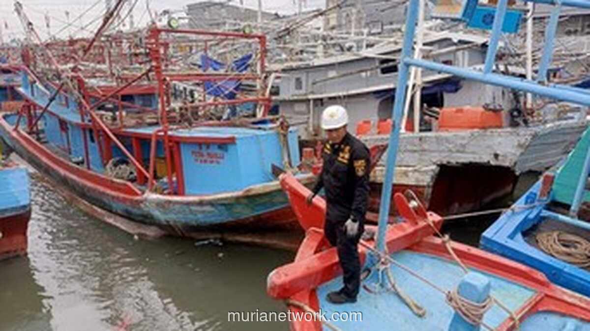 Polairud Bergerak Cepat Atasi Kemacetan Kapal di Muara Angke