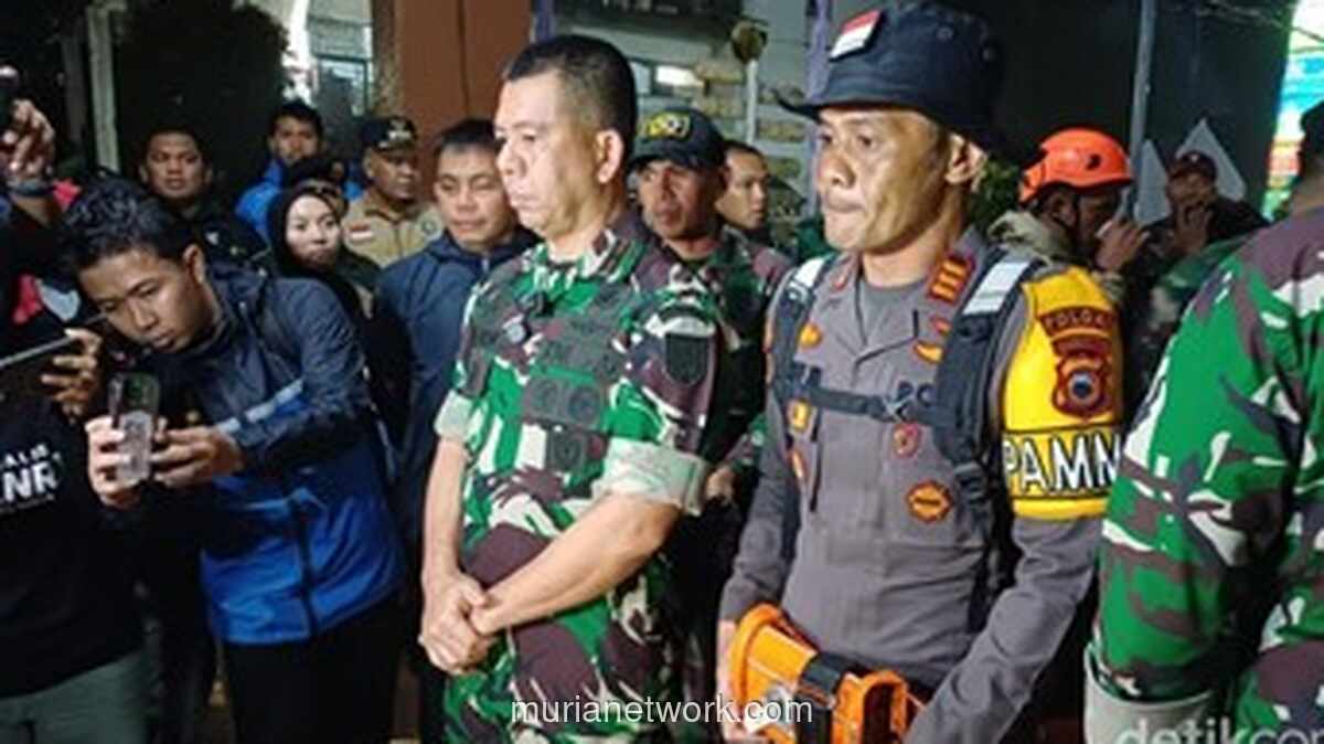 Tim SAR Keliru Identifikasi ELT sebagai Blackbox Pesawat ATR 42-500