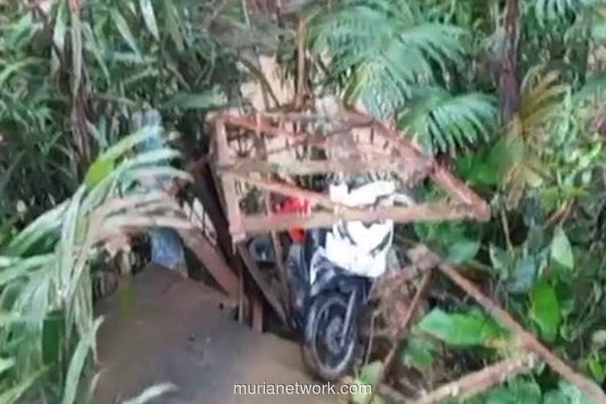 Jembatan Gantung Ambruk, Lima Pelajar Tercebur ke Sungai Cilangkap