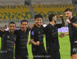 Gol Kilat Javlon dan Penalti Andrejic Antarkan Persita Hancurkan Borneo di Kandang