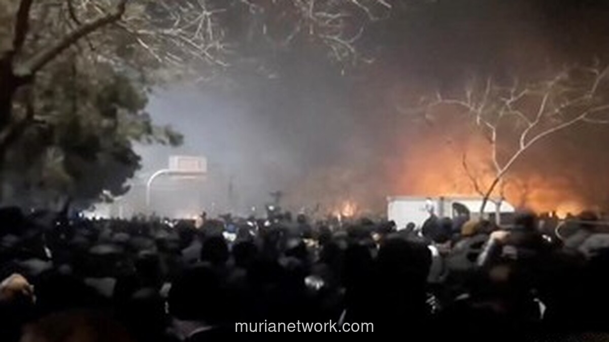 Iran di Bawah Kabut: Ribuan Korban Dikhawatirkan, Rezim Hadapi Gelombang Protes Terkeras