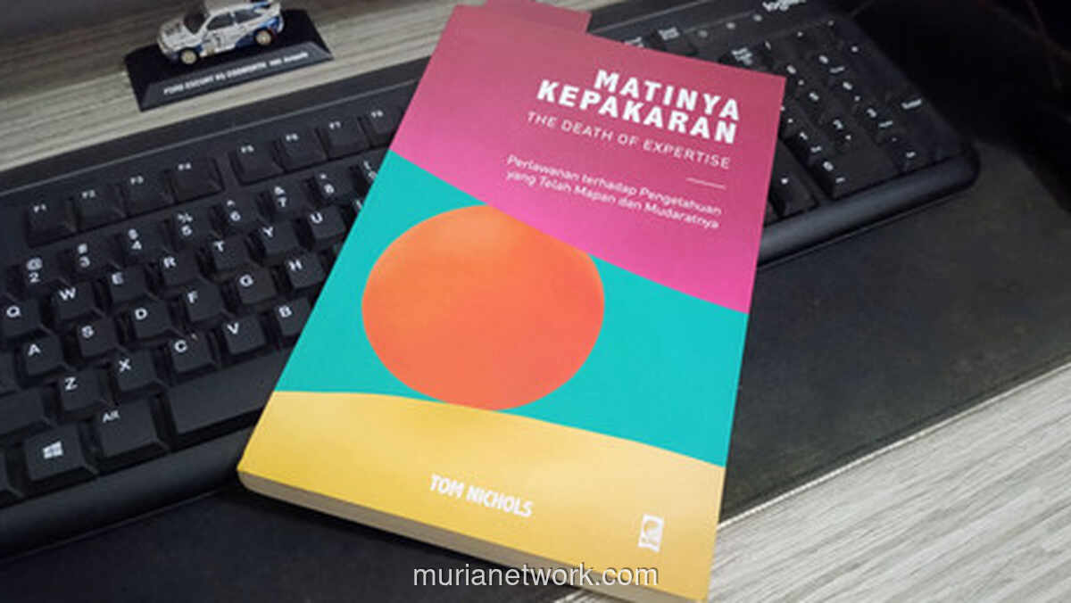 Ketika Semua Orang Sok Tahu: Mengapa Pakar Tak Lagi Dianggap di Era Digital