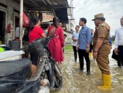 Gibran Turun ke Genangan Bekasi, Perintahkan Pejabat Daerah Tak Cukup Berkoordinasi dari Meja
